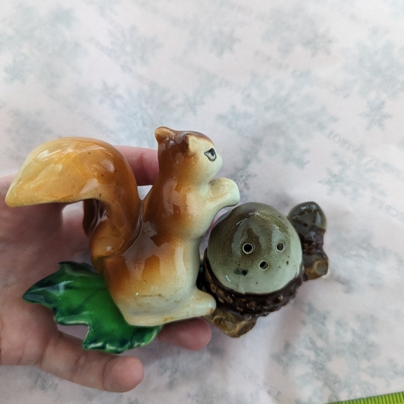 Vintage salt and pepper squirrel - Picture 5 of 5